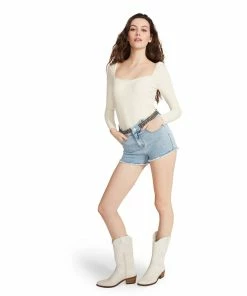 STEVEMADDEN STUDDED DENIM SHORTS