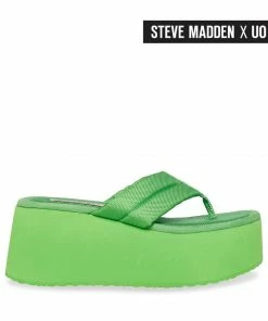 STEVEMADDEN WOMEN’S SHOES CONTEMPO GREEN