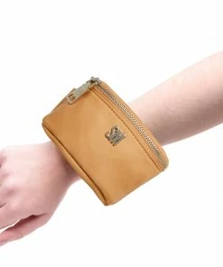 SteveMadden PINK BHYPE TAN