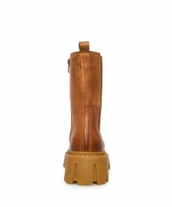 STEVEMADDEN CHARGES TAN LEATHER