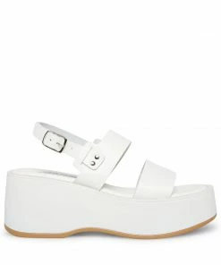 STEVEMADDEN WOMEN’S SHOES DISPLAY WHITE LEATHER