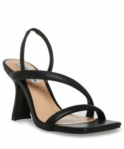 STEVEMADDEN NEW & NOW ELIZABETH BLACK