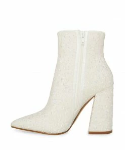 STEVEMADDEN Pre-Order NELLE WHITE