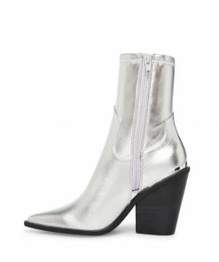 STEVEMADDEN STRIKER SILVER NEW & NOW