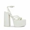 STEVEMADDEN NEW & NOW THORNE WHITE