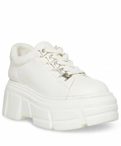 STEVEMADDEN TURBO WHITE NEW & NOW