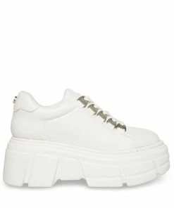 STEVEMADDEN TURBO WHITE NEW & NOW