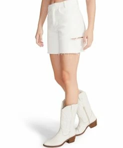 STEVEMADDEN WOMEN'S CLOTHING A-LINE DENIM SHORTS WHITE