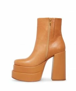 SteveMadden COBRA TAN LEATHER