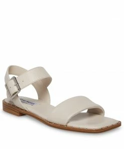 SteveMadden WOMEN’S SHOES CONNIE BONE