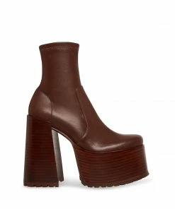 STEVEMADDEN KYANA BROWN NEW & NOW