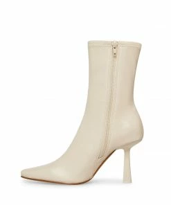 STEVEMADDEN VAKAY OFF/WHITE NEW & NOW