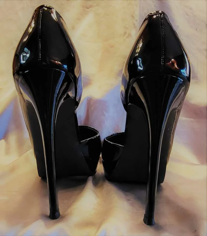 Recurate VIXEN BLACK PATENT - SM REBOOTED