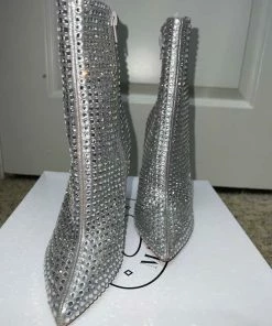 Recurate RESALE WINNINGS RHINESTONES - SM REBOOTED