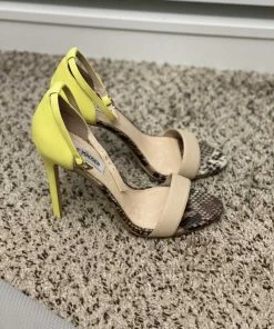 Recurate RESALE STUNNING - SM REBOOTED