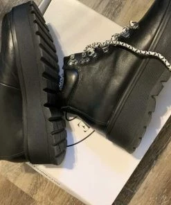 Recurate STOMP BLACK LEATHER - SM REBOOTED RESALE