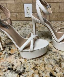 Recurate MARCIANA WHITE - SM REBOOTED