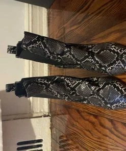 Recurate SUBTLE GREY SNAKE - SM REBOOTED RESALE