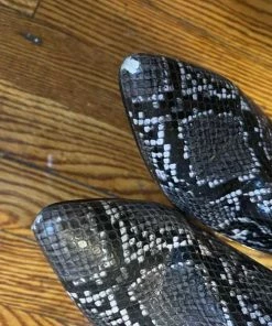 Recurate SUBTLE GREY SNAKE - SM REBOOTED RESALE