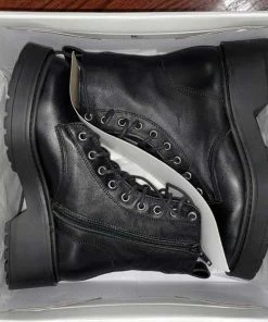 Recurate TORNADO BLACK LEATHER - SM REBOOTED RESALE