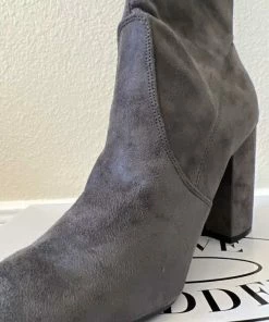 Recurate RESALE NORRIS GREY SUEDE HEELED BOOTS - SM REBOOTED