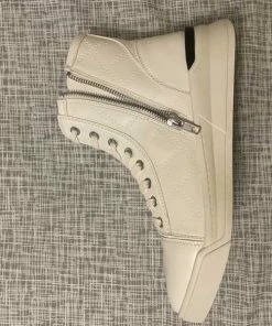 Recurate QUILTS2 WHITE - SM REBOOTED RESALE