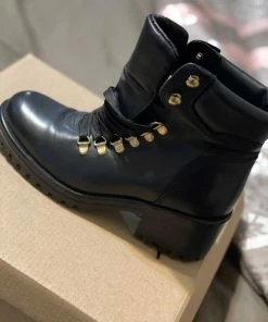 Recurate GALWAY BLACK LEATHER - SM REBOOTED