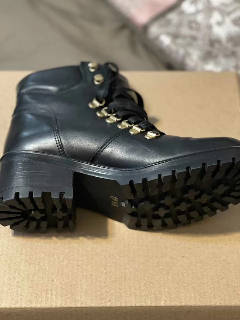 Recurate GALWAY BLACK LEATHER - SM REBOOTED