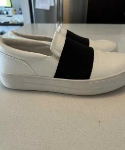 Recurate GORE BLACK/WHITE - SM REBOOTED RESALE