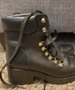 Recurate GALWAY BLACK LEATHER - SM REBOOTED