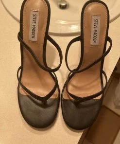 Recurate RESALE TANISHA BLACK - SM REBOOTED