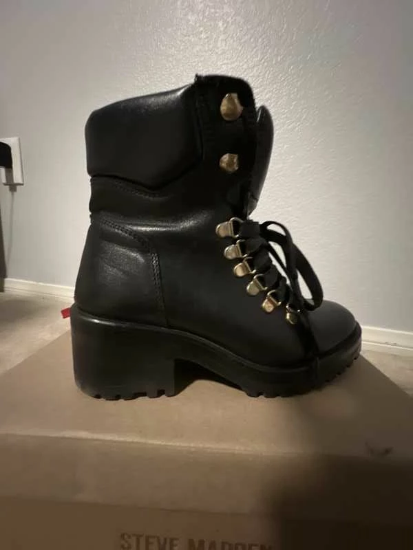 Recurate GALWAY BLACK LEATHER - SM REBOOTED