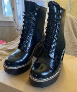 Recurate CORE BLACK LEATHER - SM REBOOTED