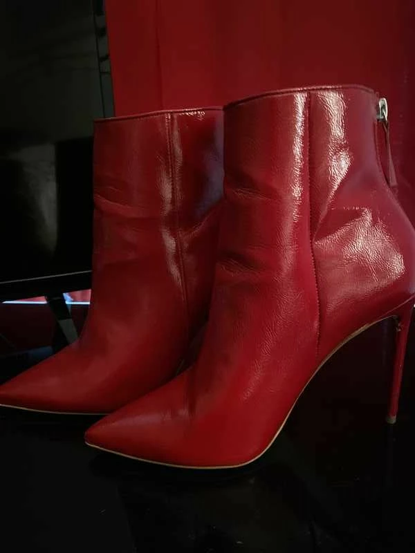 Recurate RESALE VIA RED PATENT - SM REBOOTED