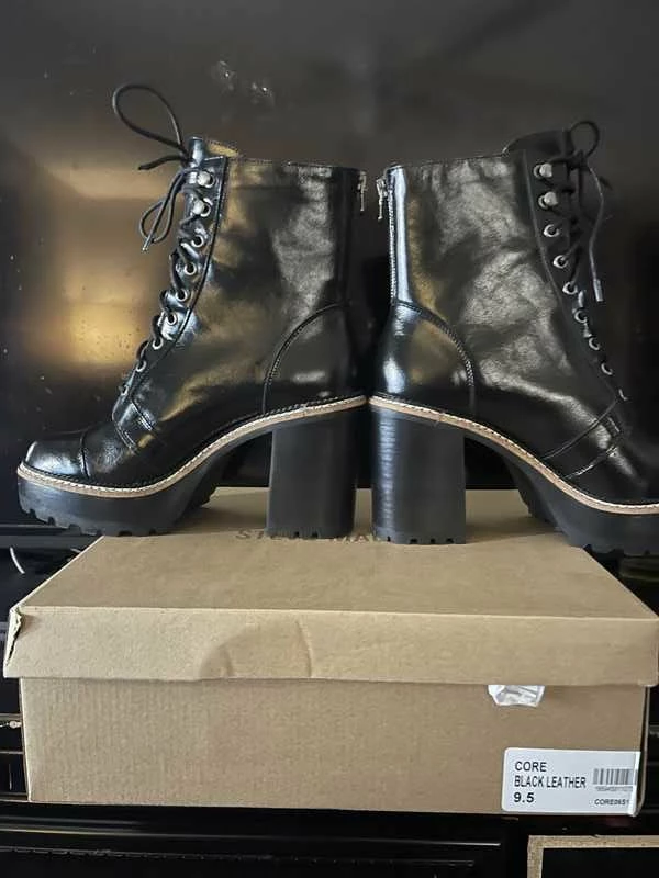 Recurate RESALE CORE BLACK LEATHER - SM REBOOTED