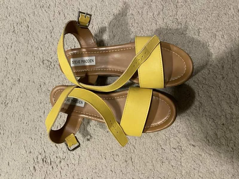 Recurate CONNECTION YELLOW LEATHER - SM REBOOTED RESALE