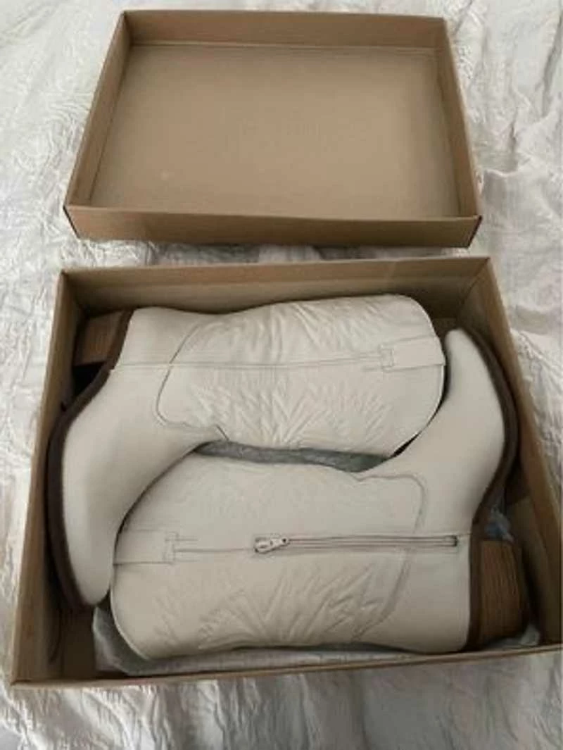 Recurate HAYWARD WHITE LEATHER - SM REBOOTED RESALE