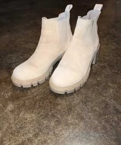 Recurate HOWLER SAND SUEDE