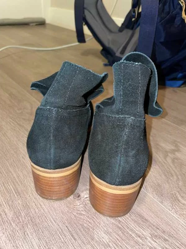 Recurate RESALE LEO BLACK SUEDE - SM REBOOTED