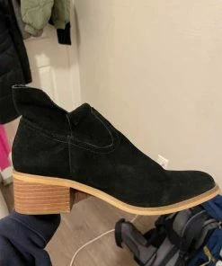 Recurate RESALE LEO BLACK SUEDE - SM REBOOTED