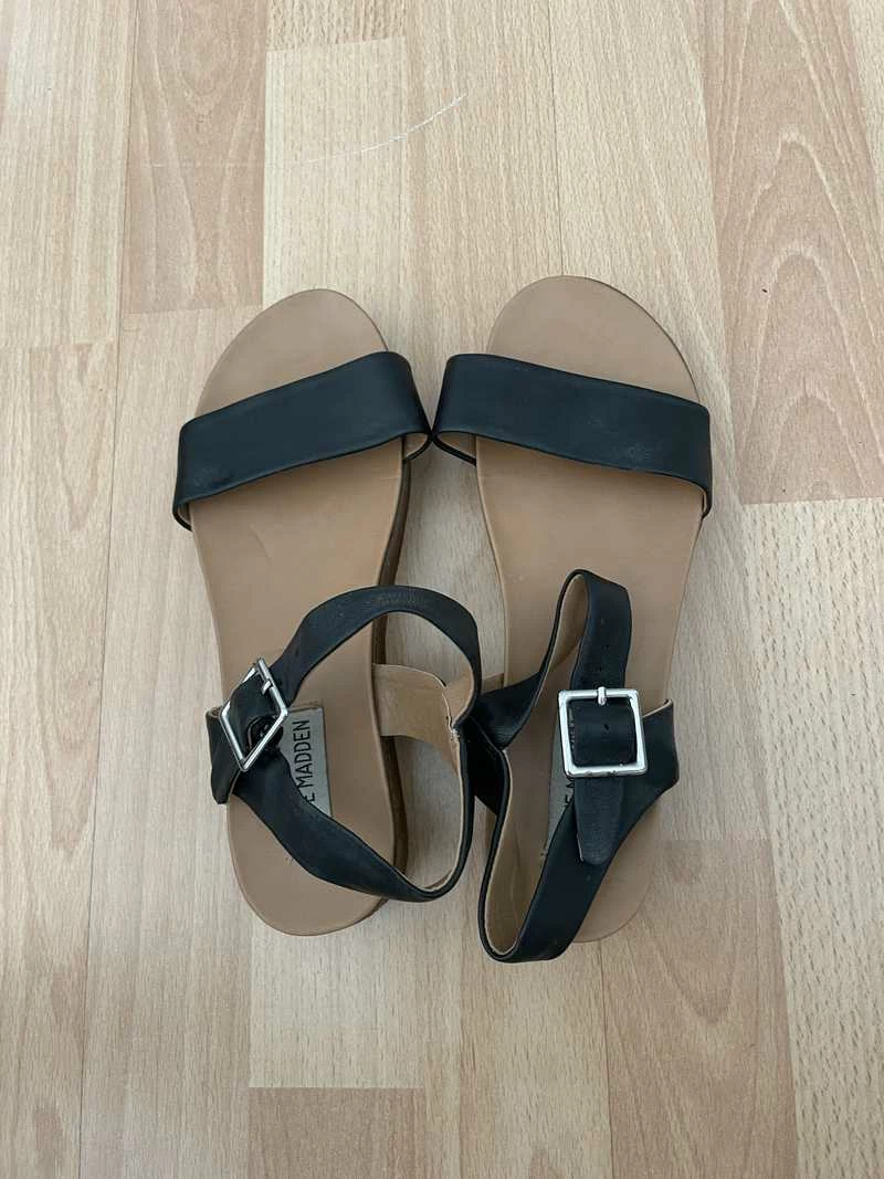 Recurate AIDA BLACK LEATHER - SM REBOOTED