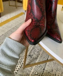 Recurate RESALE CLARISE RED SNAKE - SM REBOOTED