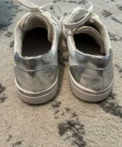 Recurate RESALE REZZA WHITE - SM REBOOTED