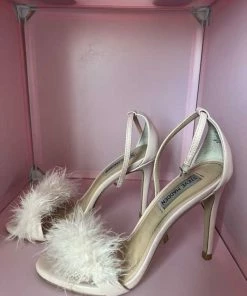 Recurate PINK SM FLUFFY STRAPPY HEEL- SM REBOOTED