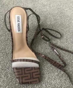 Recurate RESALE UPLIFT CAMEL/BROWN - SM REBOOTED