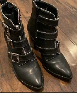 Recurate HATTIE IN BLACK LEATHER -SM REBOOTED RESALE