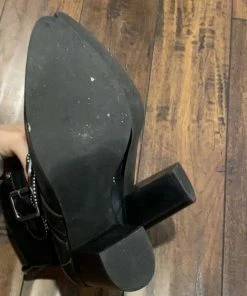 Recurate HATTIE IN BLACK LEATHER -SM REBOOTED RESALE