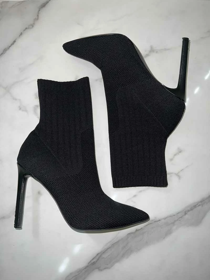 Recurate DISCREET BLACK - SM REBOOTED