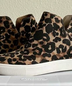 Recurate CLAUD IN LEOPARD - SM REBOOTED